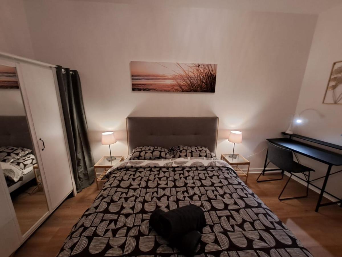 Le Saint Jean , Centre Historique, Wifi, Tout Equipe, Ideal Famille, Business, Ou Simple Escapade Niort Luaran gambar